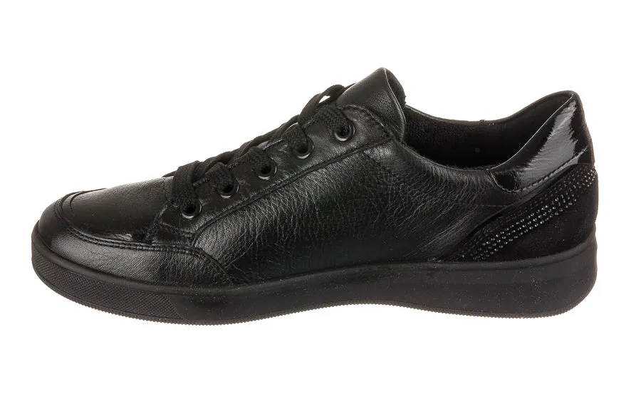 Ara Coach