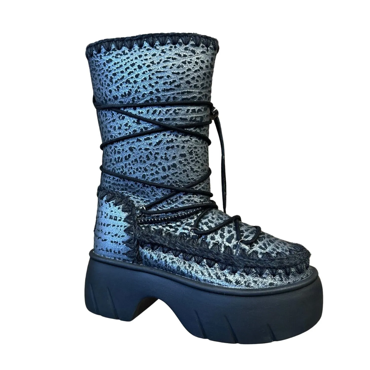 Eskimo Snow Boot In Metal Print Silver On Black