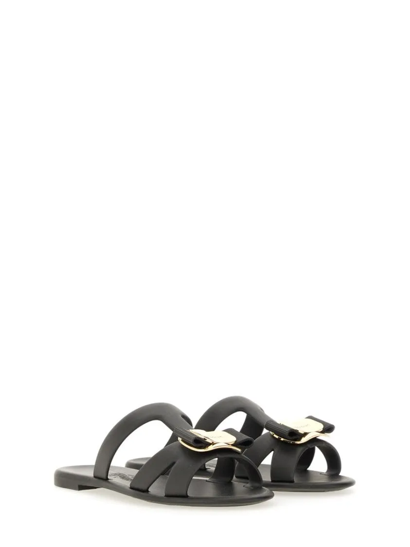 New Vara" Slide Sandal