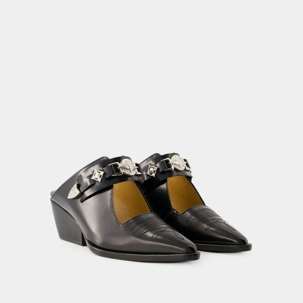 Sandals - Leather - Black