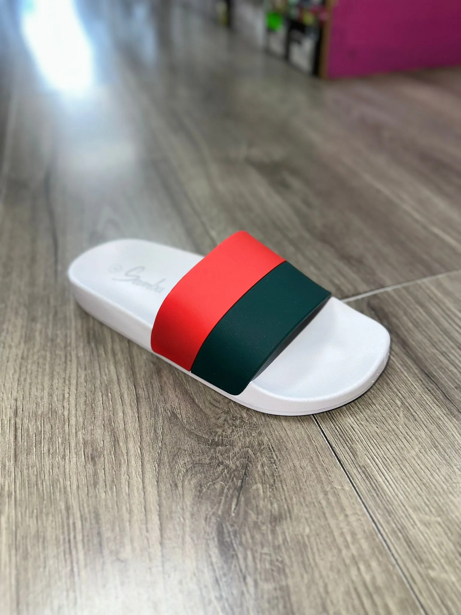 TARA - WHITE