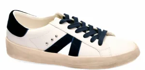 Women No Chaser Sneaker In Teal