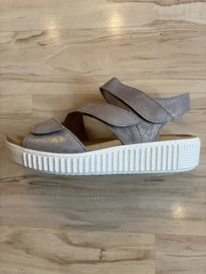 Women Triple Velcro Straps Sandal In Metallic Taupe