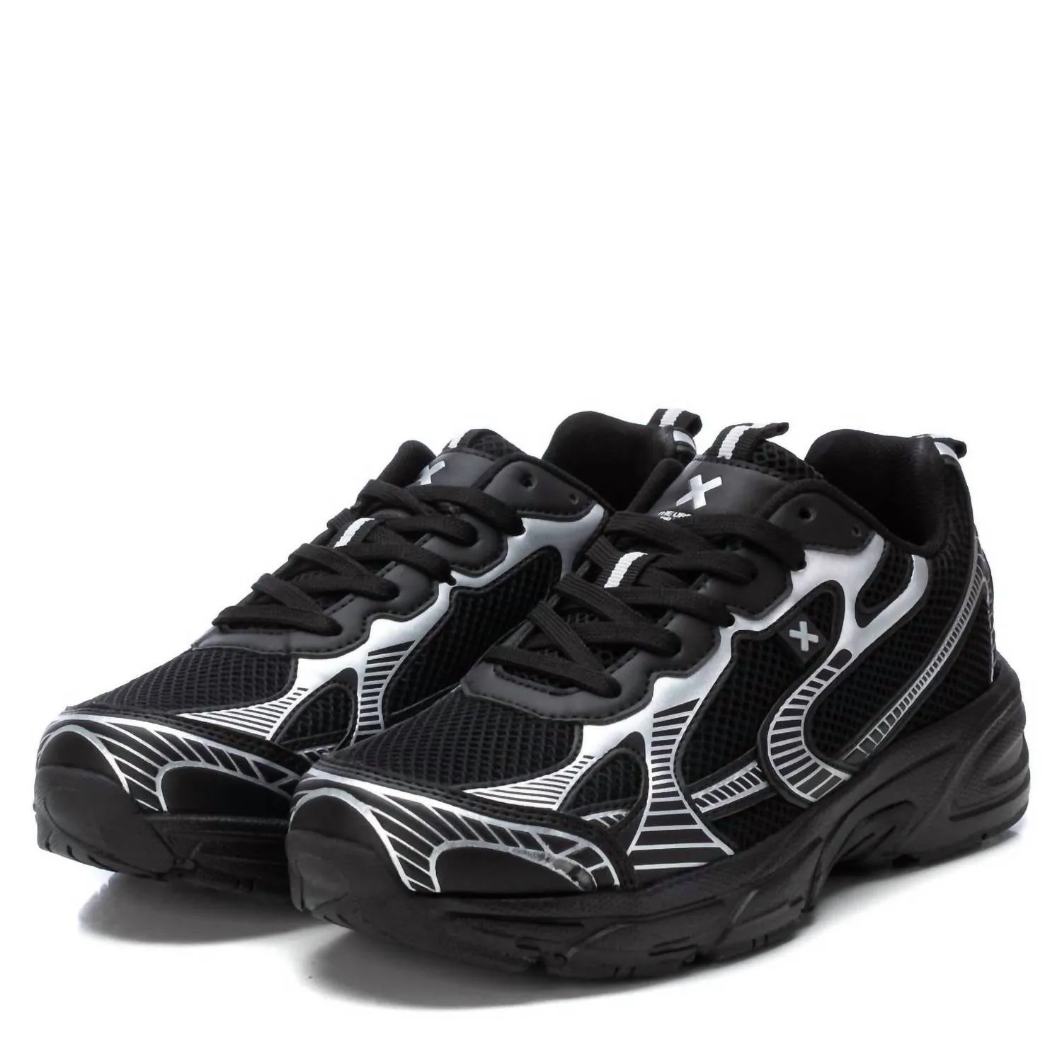Women's Casual Sneakers In Black