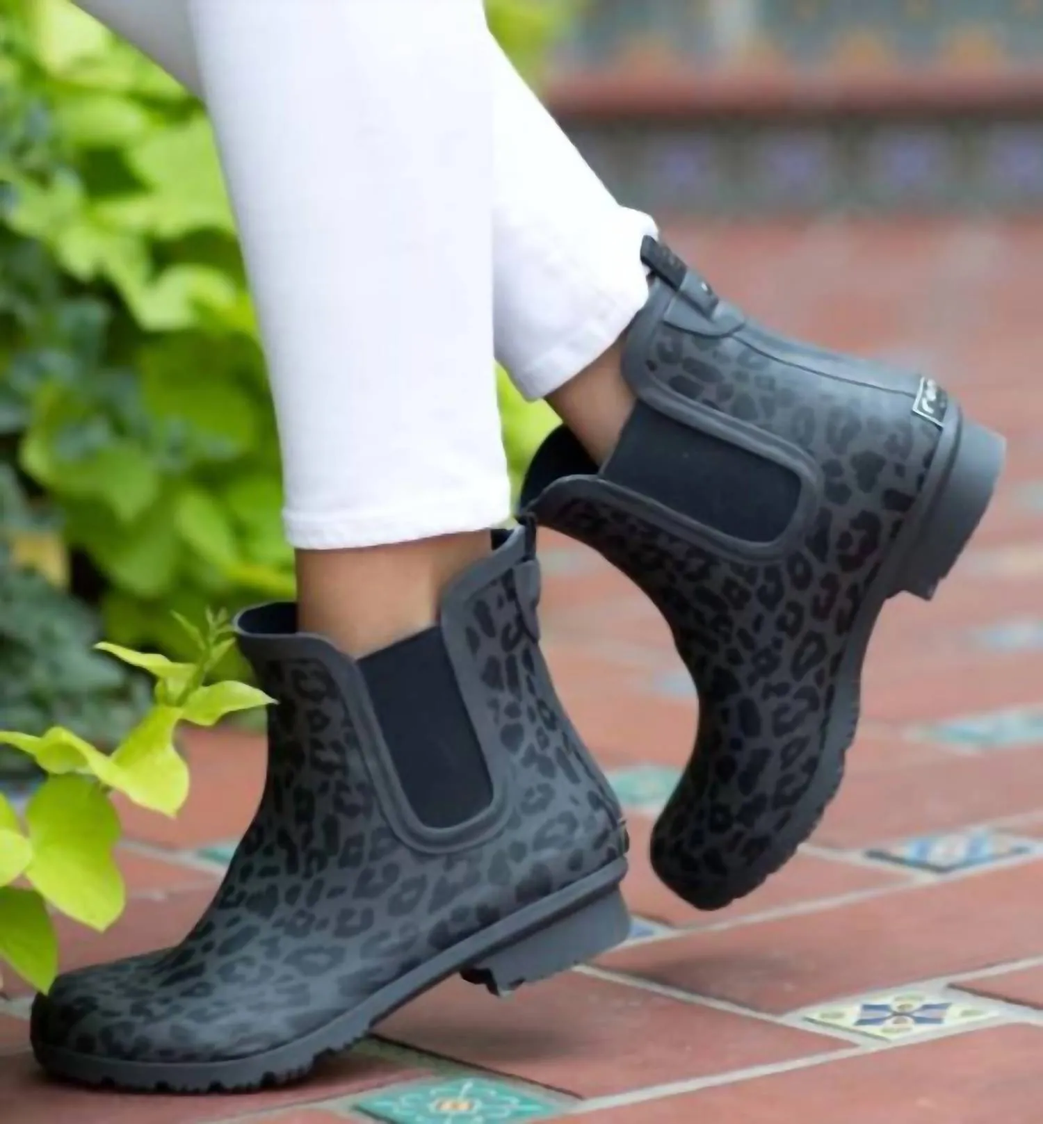 Women's Chelsea Rain Boots In Leopard