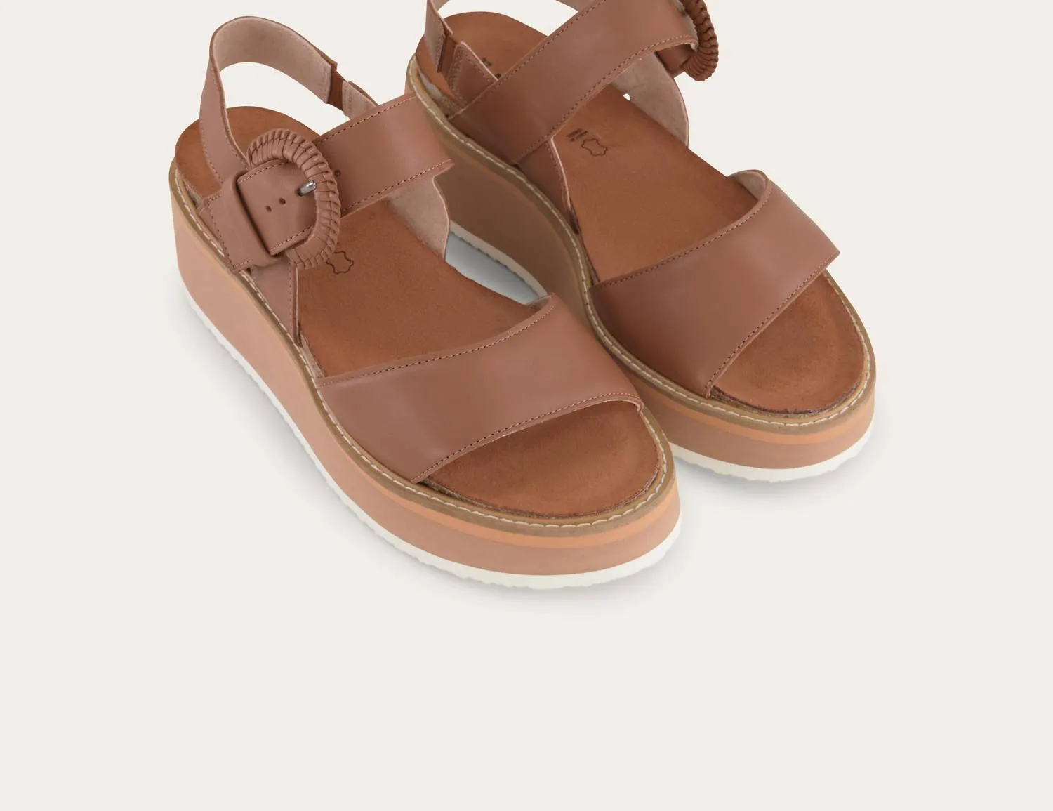 Women's Crepe Leather Sandals In Caramel Leather With Camel Sole