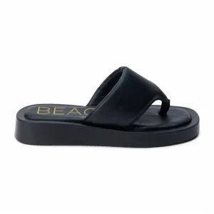 Women's Izzie Sandal In Black