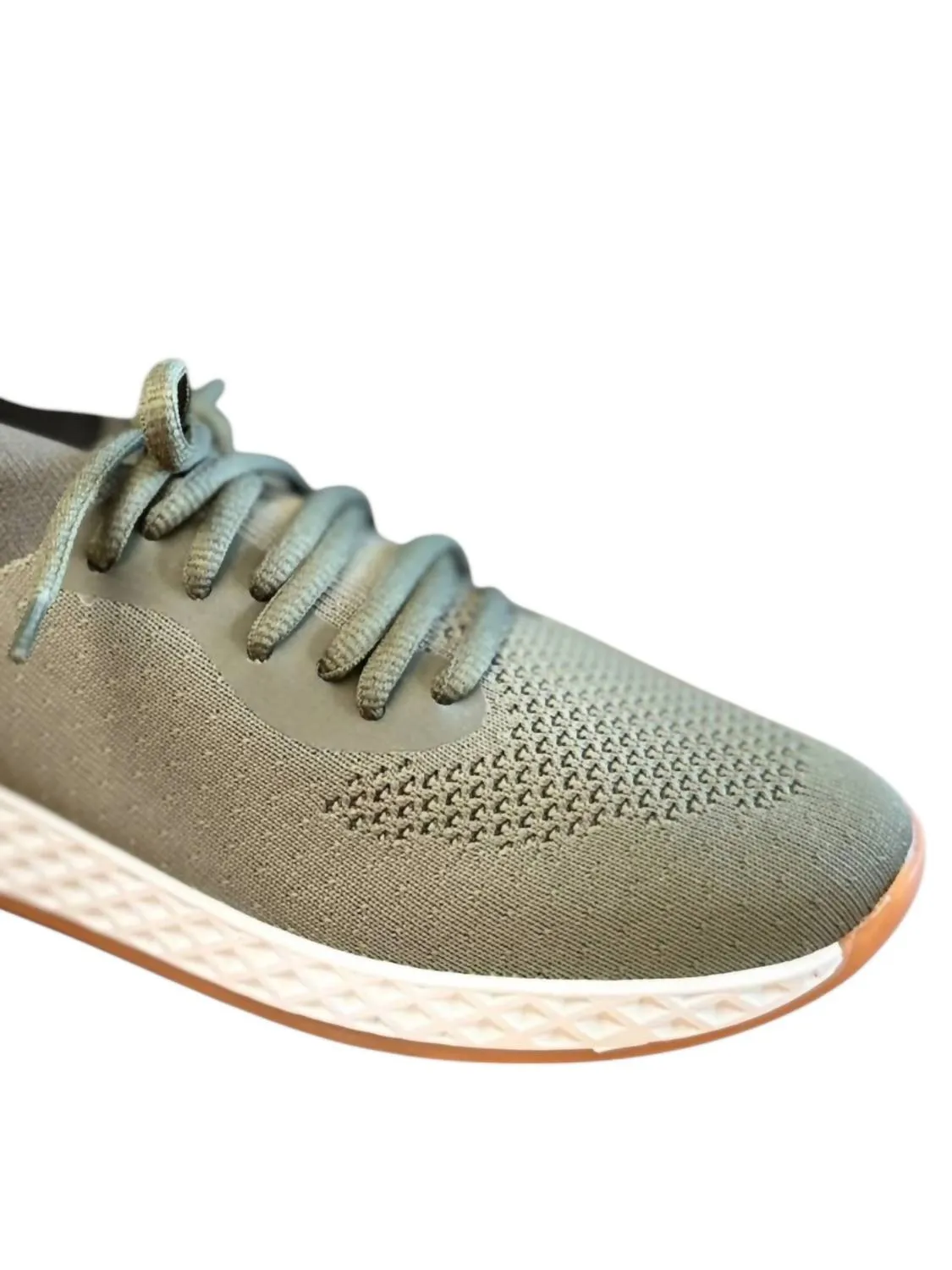 Women's Lace-Up Sneaker In Olive