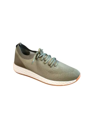 Women's Lace-Up Sneaker In Olive