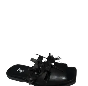 Women's Nashi Flat Sandal In Black