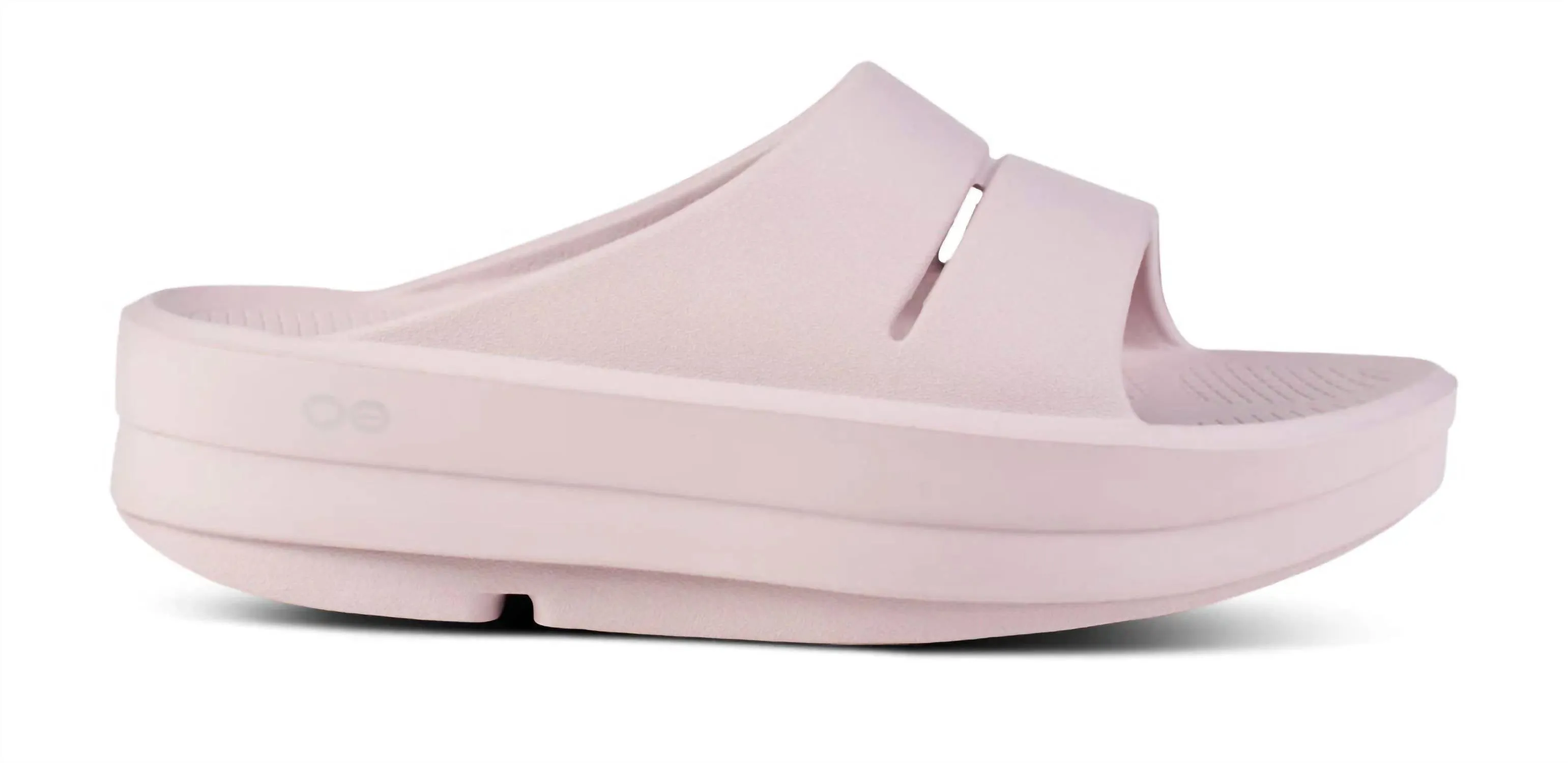 Women's Oomega Ooahh Sandal In Stardust