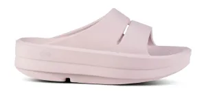 Women's Oomega Ooahh Sandal In Stardust