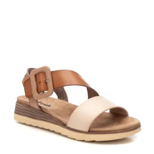 Women's Refresh Buckle Sandals In Taupe
