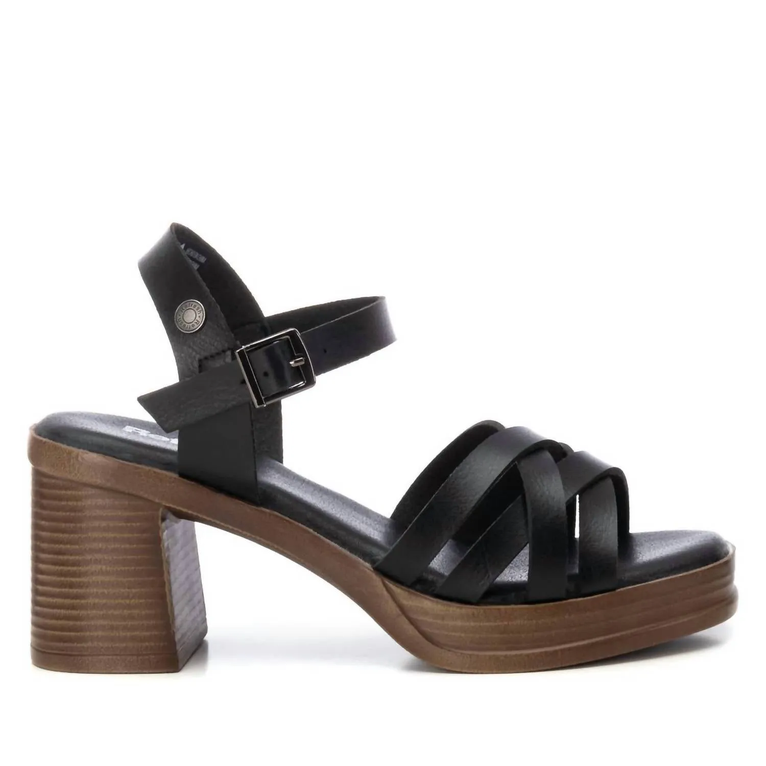 Women's Refresh Strappy Sandals In Black