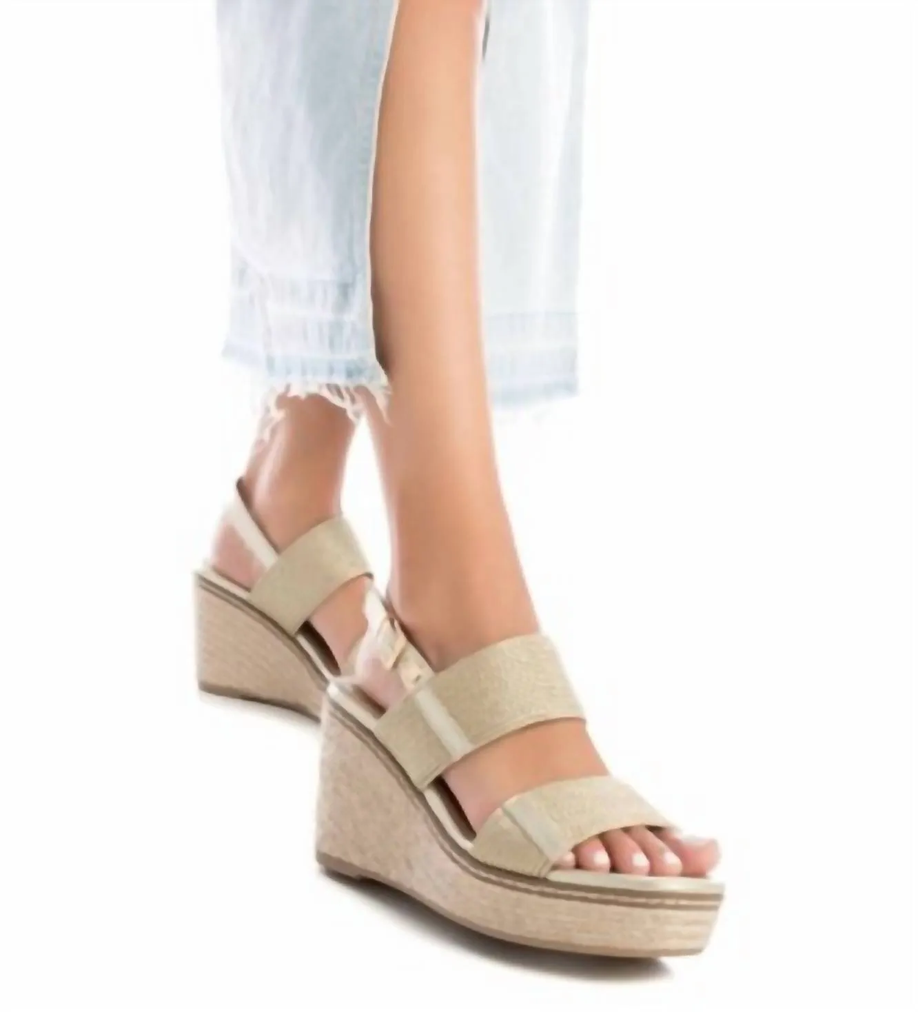 Women's Wedge Sandals In Gold