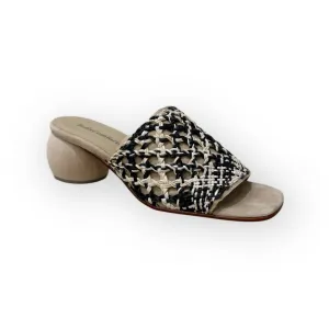 Women's Wera Round Heel Woven Slide In Camel/black