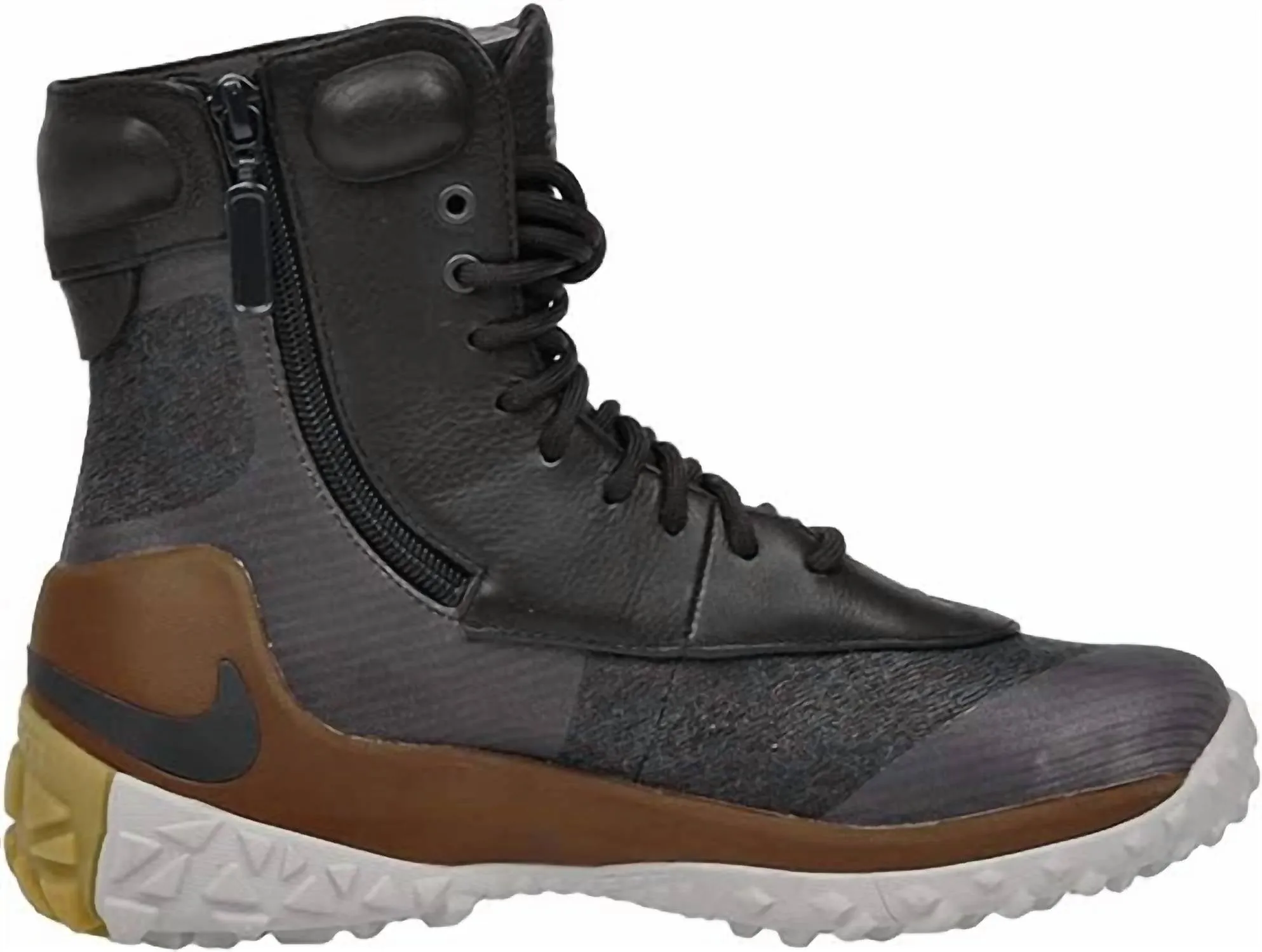 Zoom Kynsi Jacquard Waterproof Boot In Brown